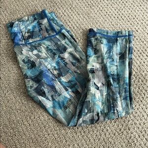 lululemon athletica Blue Patterned Leggings Cropped